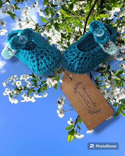 Newborn dress, pants, bonnet and booties hand crocheted
