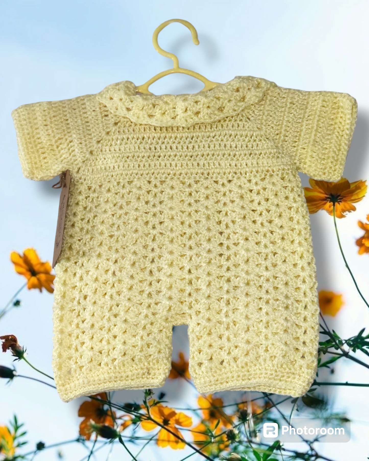 0 to 3 month Romper and Hat