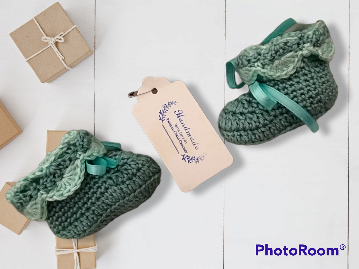 Handmade crocheted 3 to 6 months baby girl set