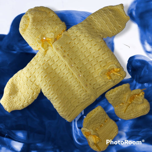 Handmade Crocheted 0 to 3 months baby butterfly set